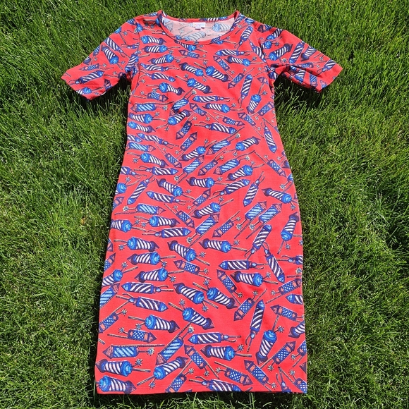 LuLaRoe Dresses & Skirts - Like New LuLaRoe Patriotic Firecracker Dress Size Medium